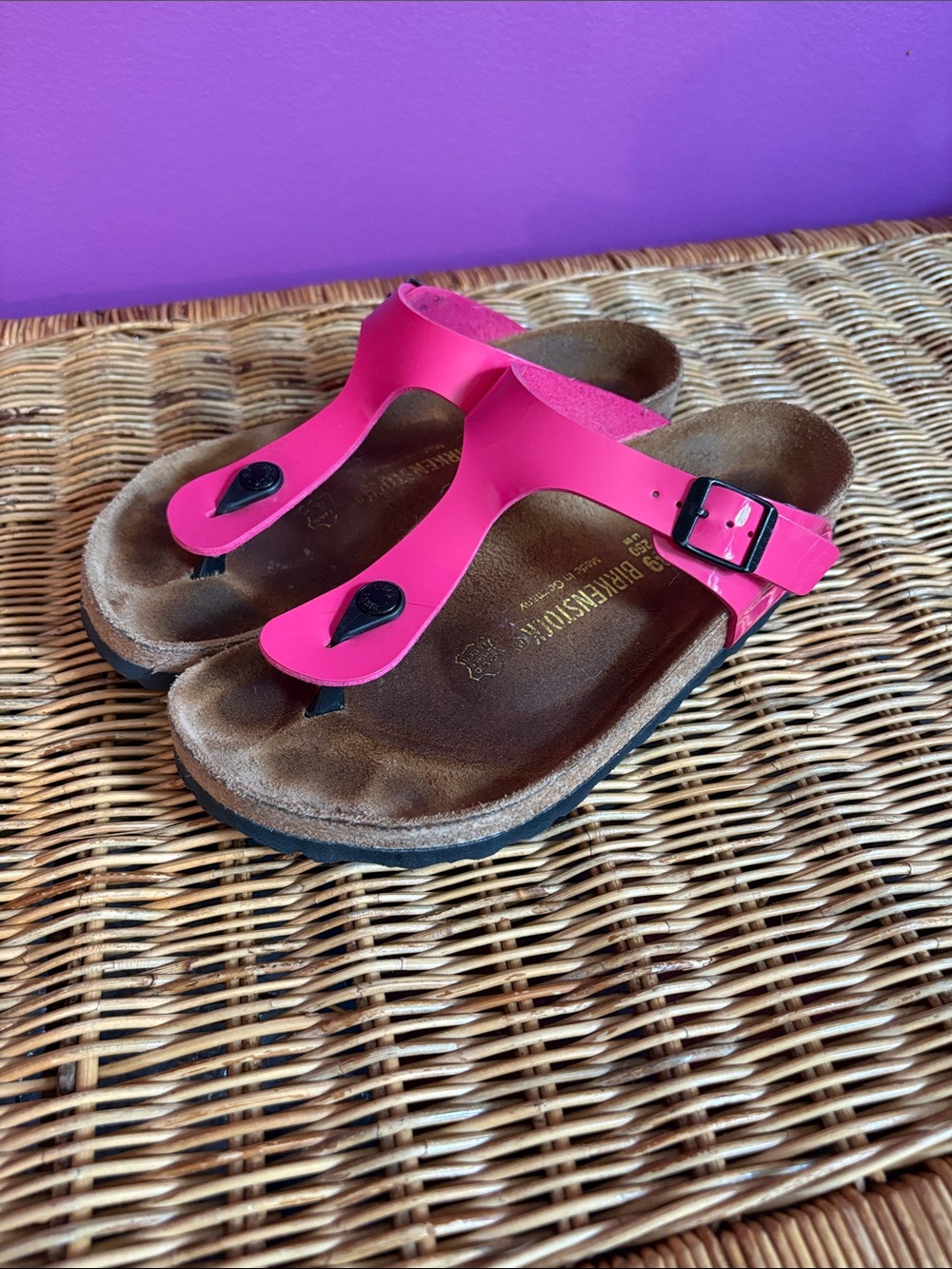 Birkenstock Pink patent Gizeh Sandals